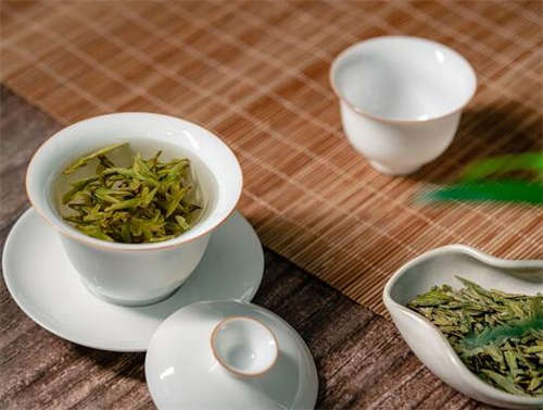 小(xiǎo)罐茶龙井新(xīn)茶好还是老茶好(掌门茶西湖(hú)龙井 小(xiǎo)罐茶)